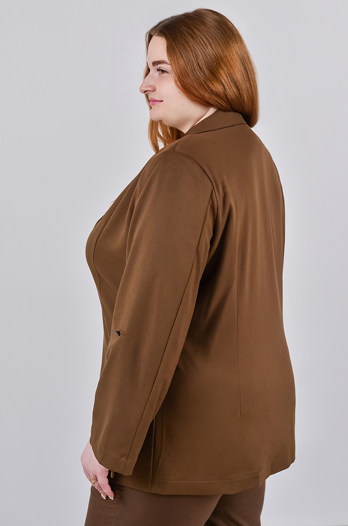 Пиджак с воротником больших размеров