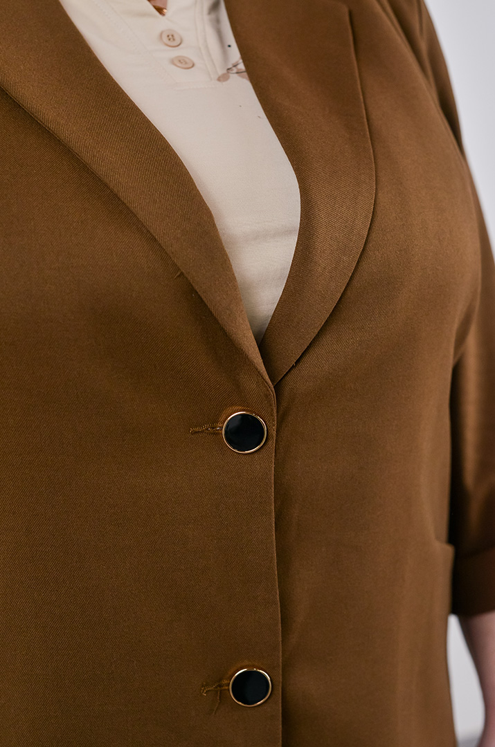 Пиджак с воротником больших размеров