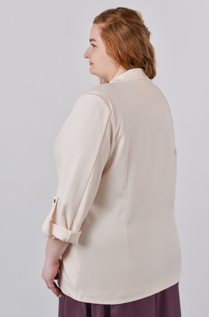 Пиджак с воротником больших размеров