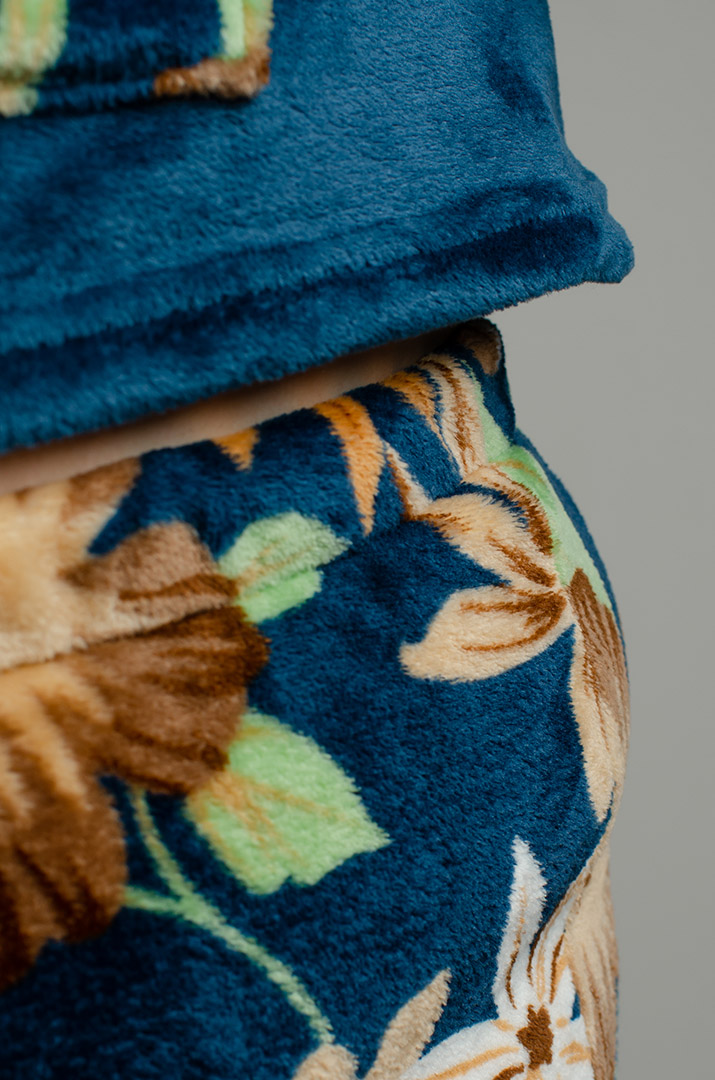 Махровая пижама в принт больших размеров