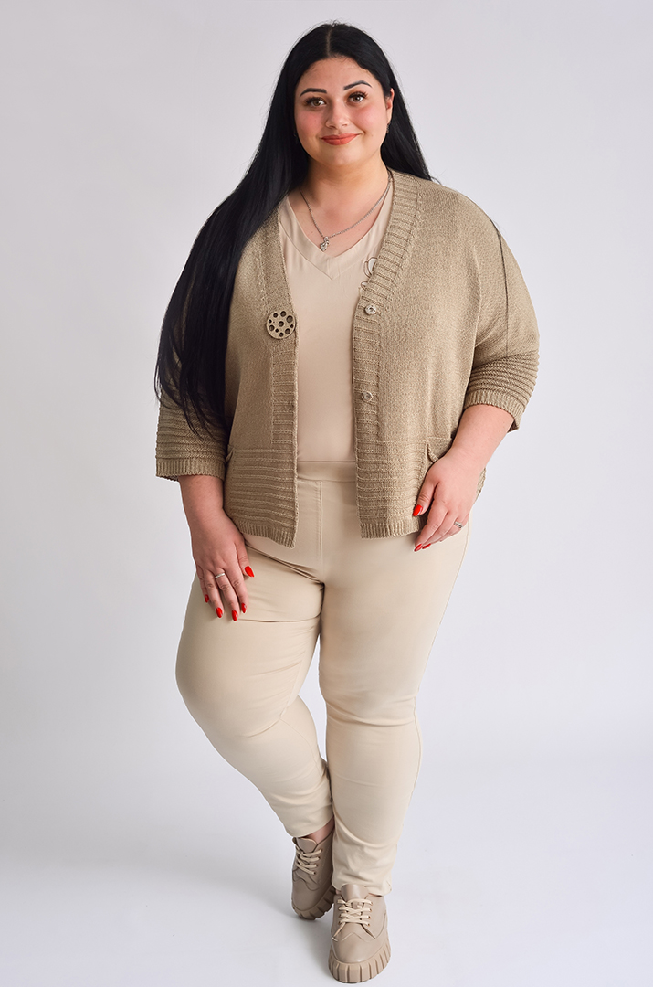 Жакет в'язаний з прикрасою великих розмірів