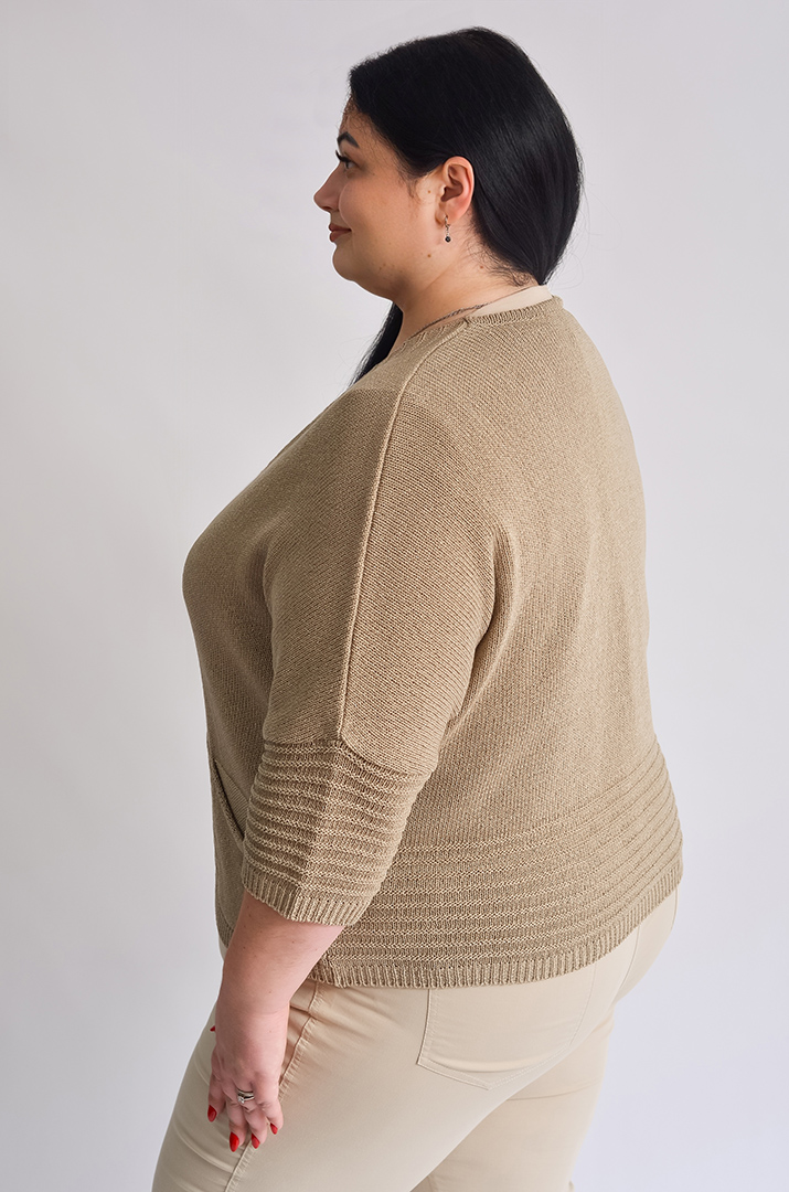 Жакет в'язаний з прикрасою великих розмірів