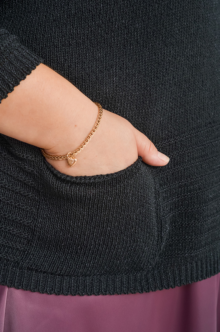 Жакет в'язаний з прикрасою великих розмірів