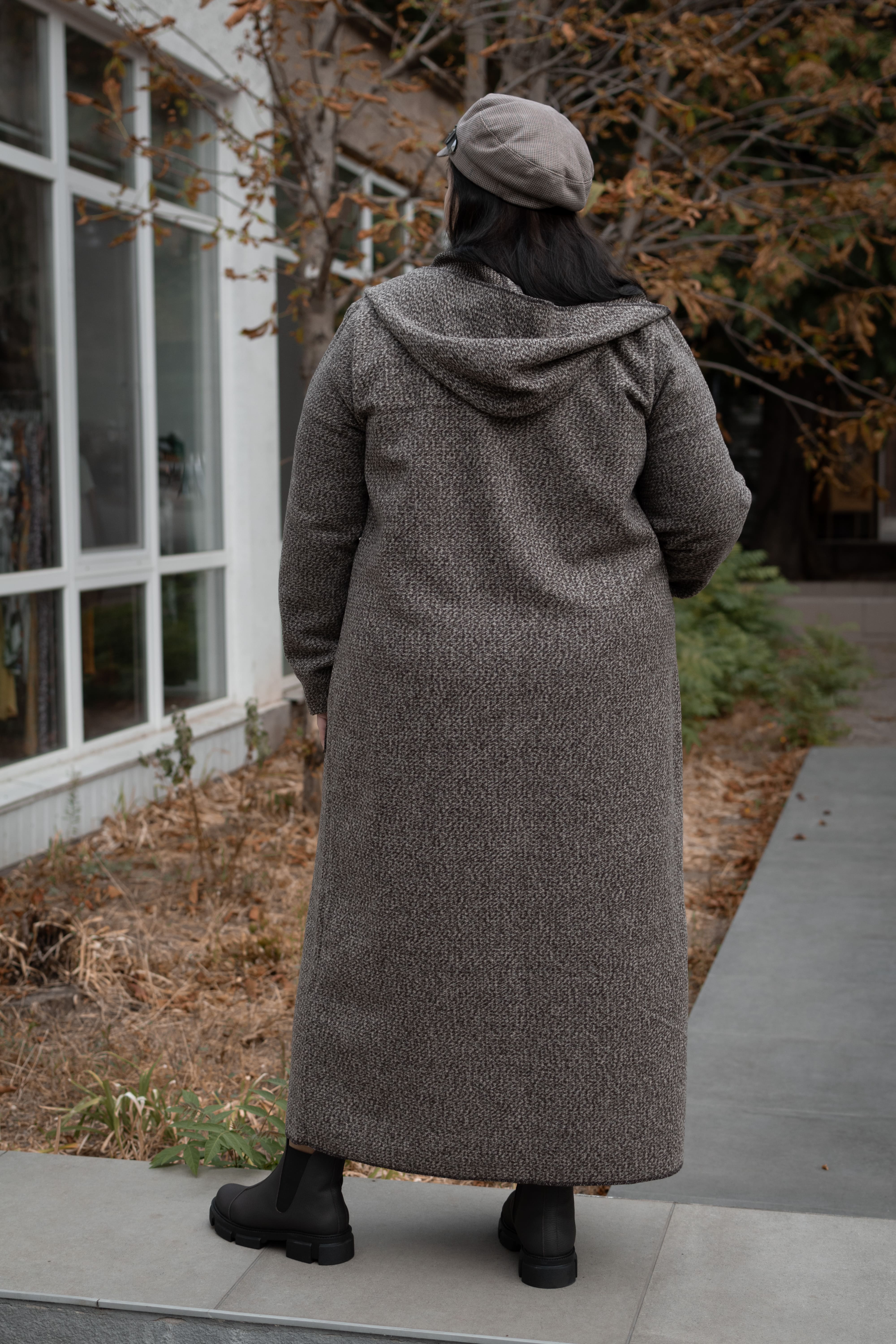 Пальто букле з прикрасою супер батал