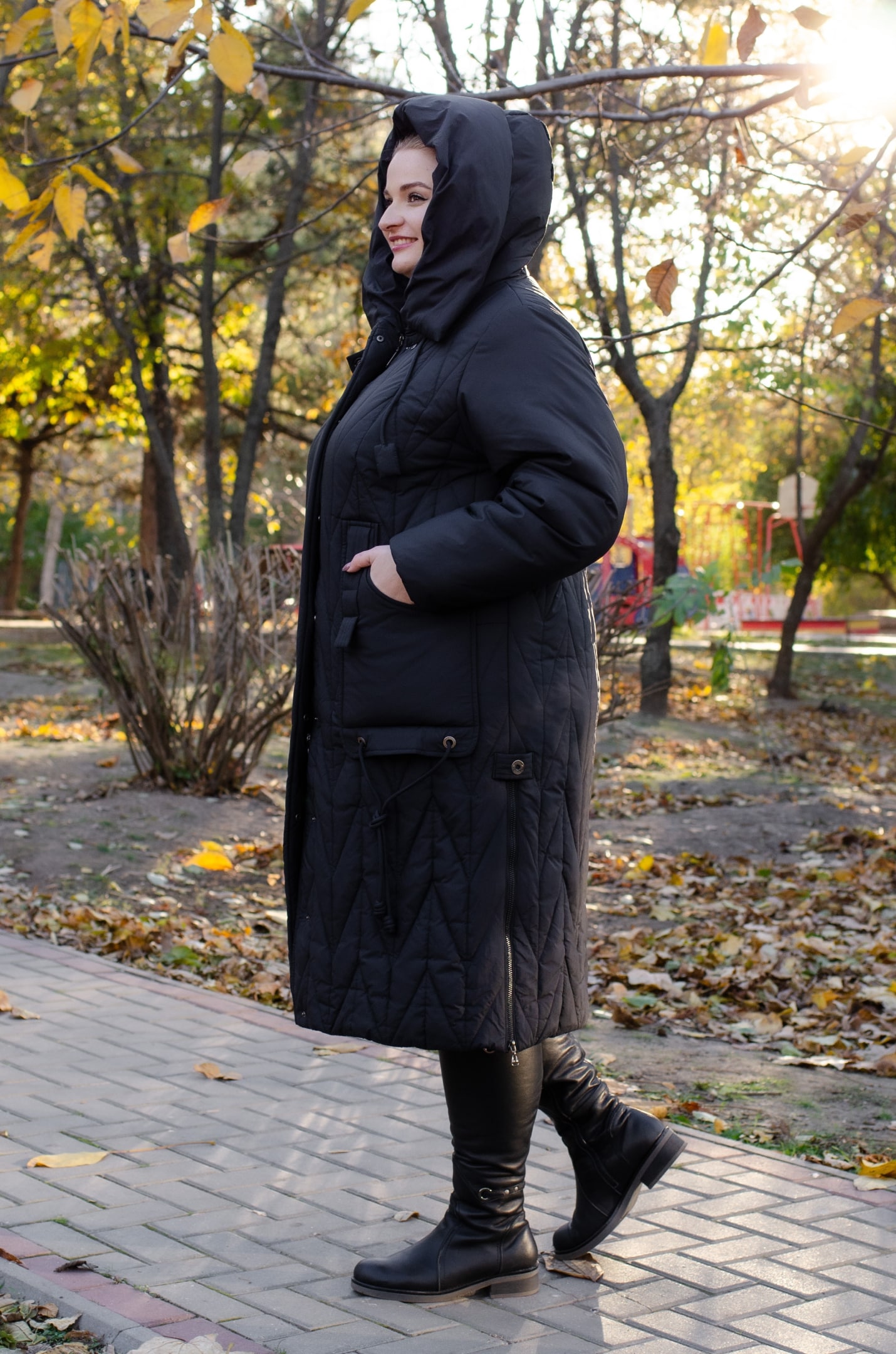 Пальто з декоративними кишенями великих розмірів