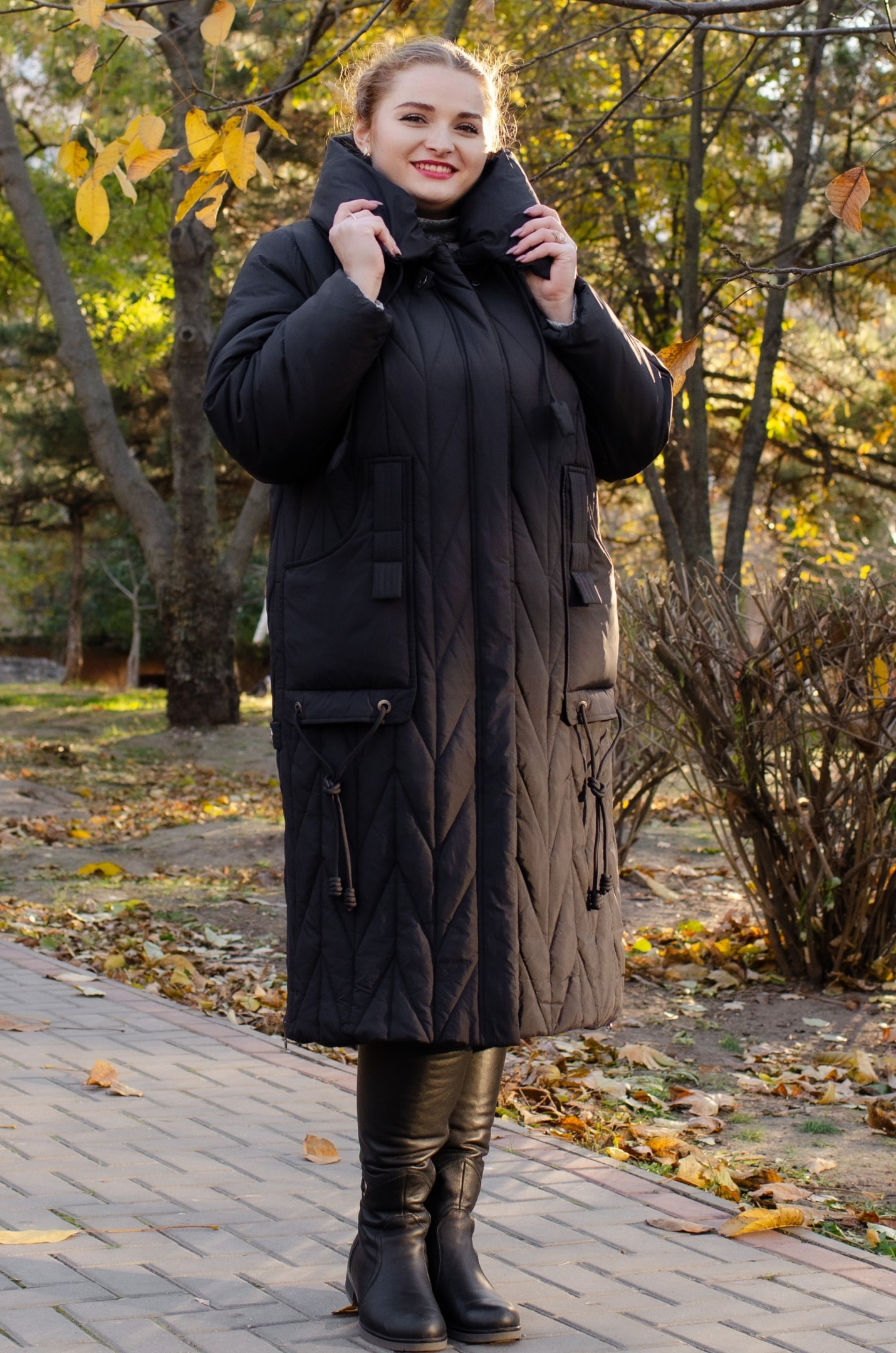 Пальто з декоративними кишенями великих розмірів