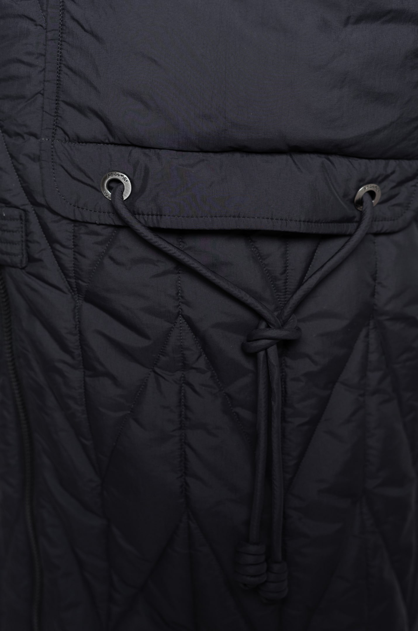 Пальто з декоративними кишенями великих розмірів