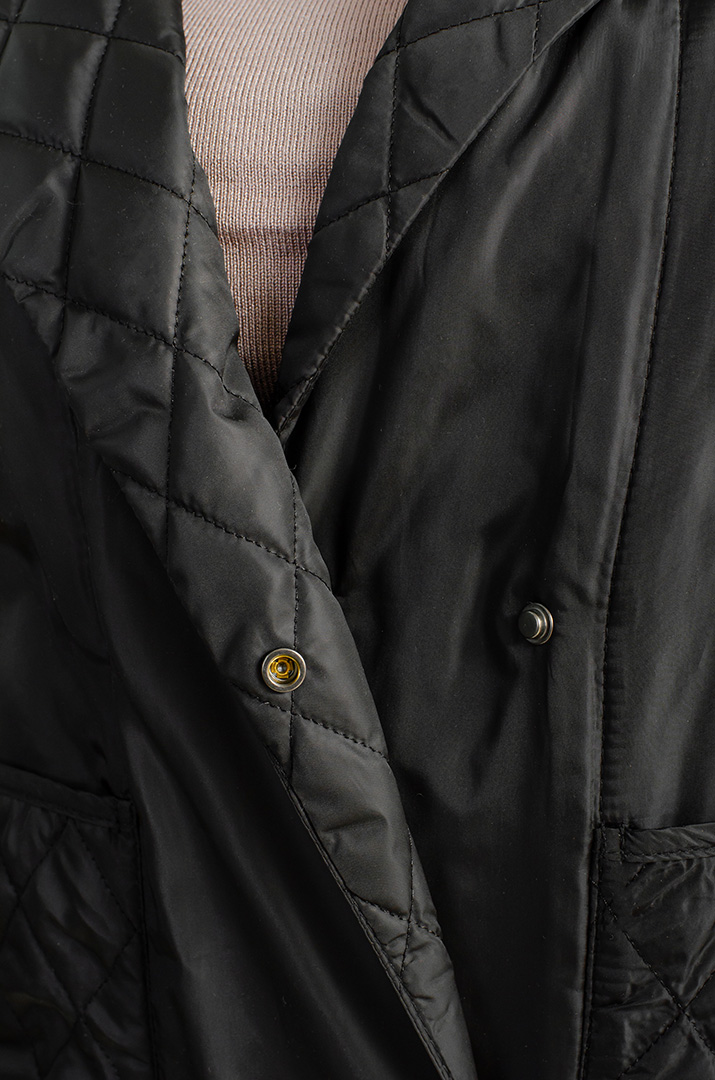 Пальто з декоративними елементами великих розмірів