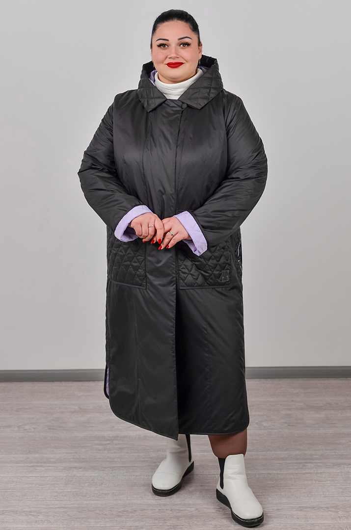 Пальто з декоративними елементами великих розмірів