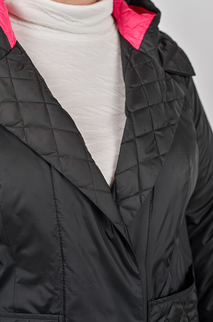 Пальто з декоративними елементами великих розмірів