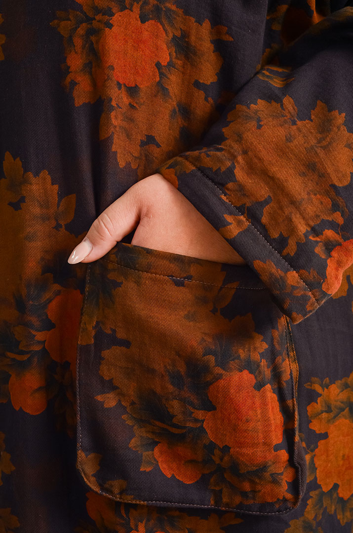 Пальто з квітковим принтом і накладними кишенями великих розмірів