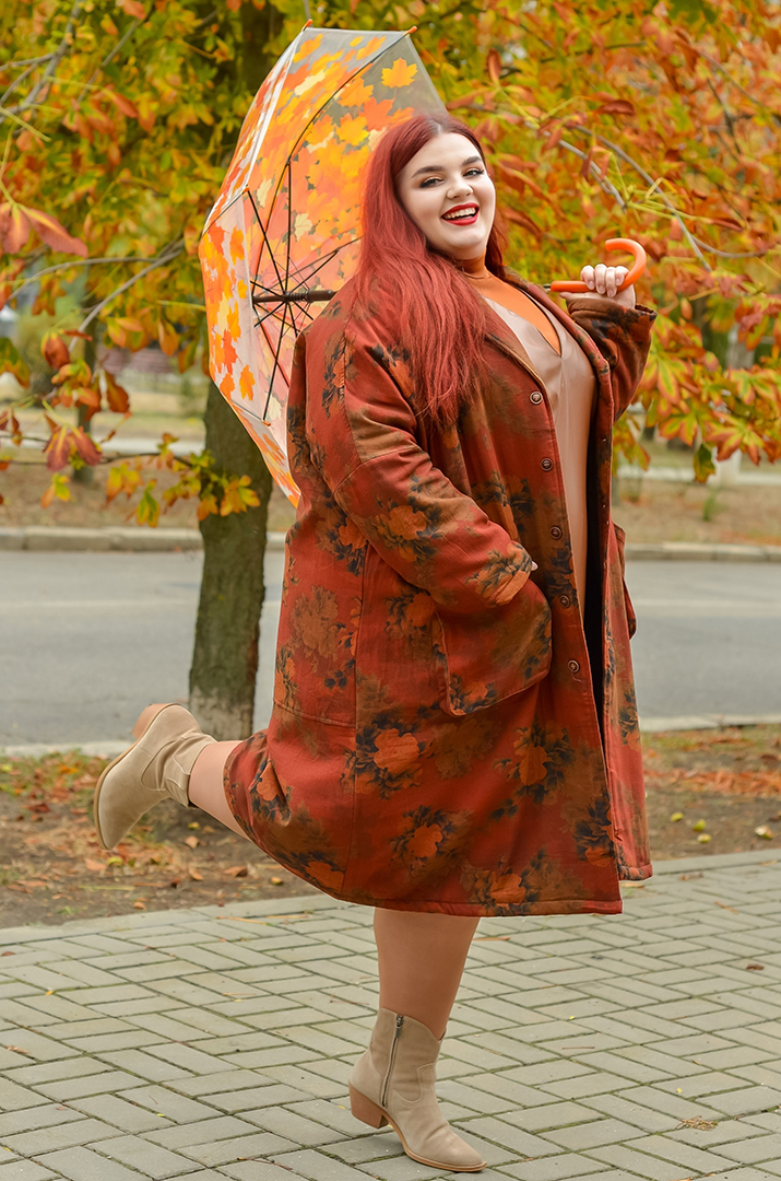 Пальто з квітковим принтом і накладними кишенями великих розмірів