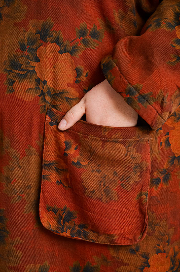 Пальто з квітковим принтом і накладними кишенями великих розмірів