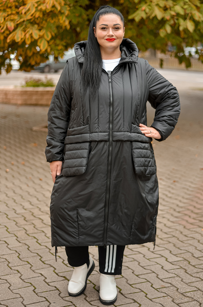 Чорне пальто-трансформер з відстібними рукавами великих розмірів