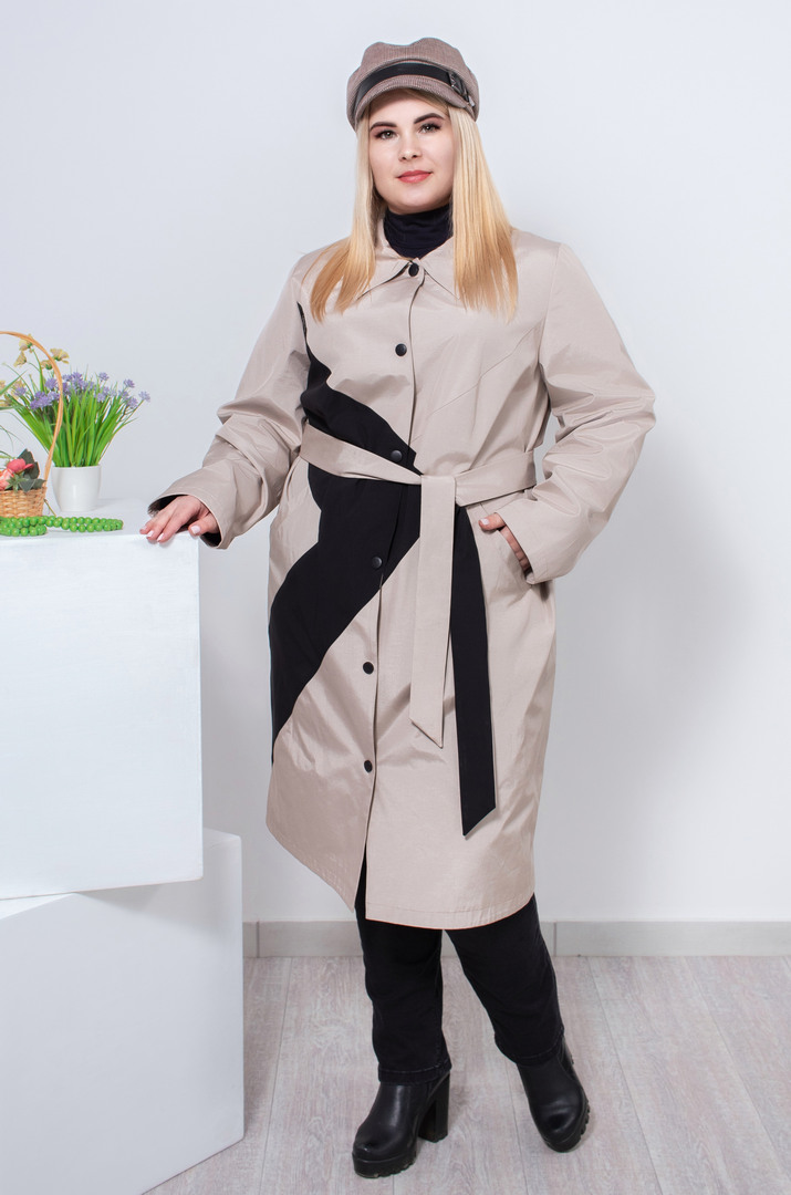 Стильный бежевый плащ с ассиметричным геометрическим принтом супер батал