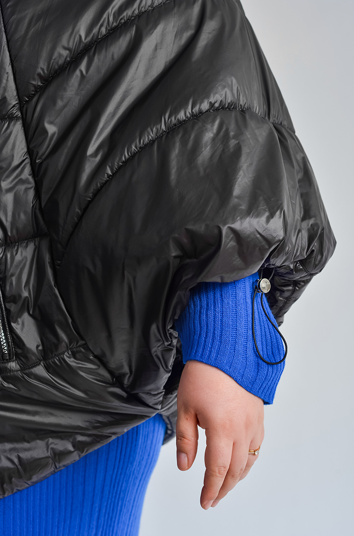 Пончо з кишенями на блискавці великих розмірів