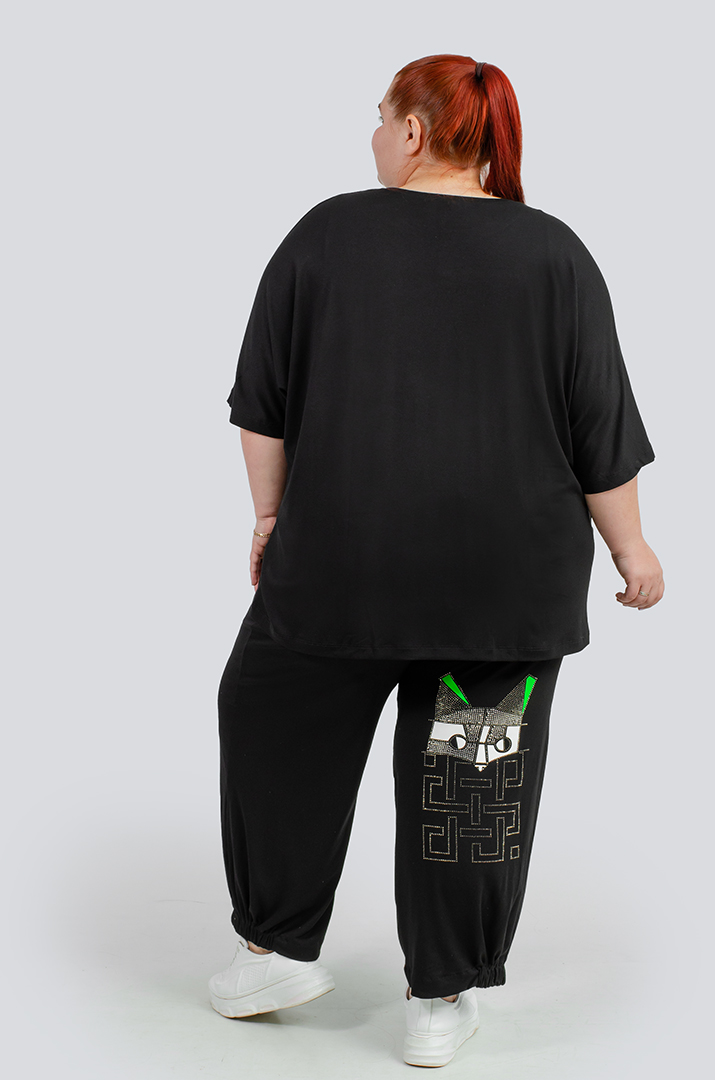 Прогулочный костюм со стильным декором больших размеров