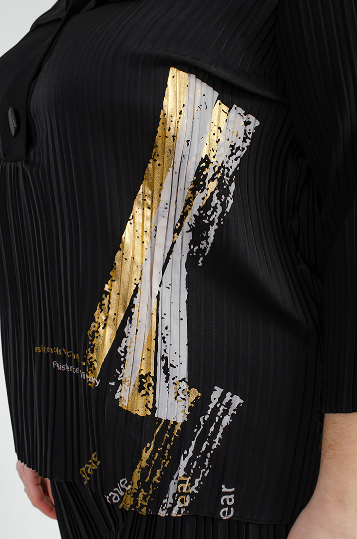 Костюм - брюки из плиссированной ткани больших размеров