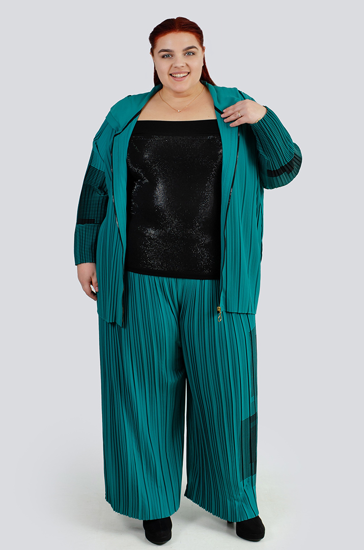 Розкішний костюм з широкими брюками великих розмірів