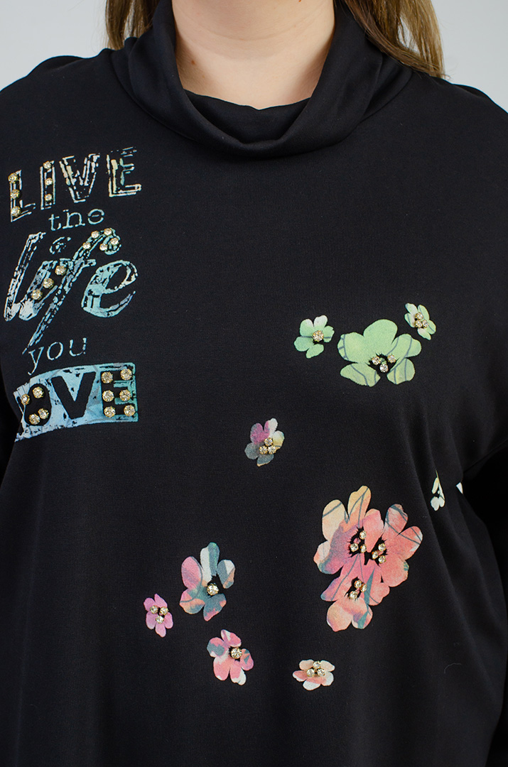 Чорний костюм з квітковим принтом великих розмірів