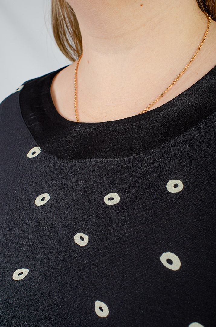 Костюм с брюками в принт больших размеров