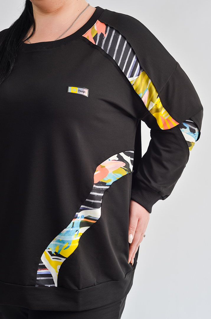 Прогулянковий костюм без застібки з яскравими акцентами великих розмірів