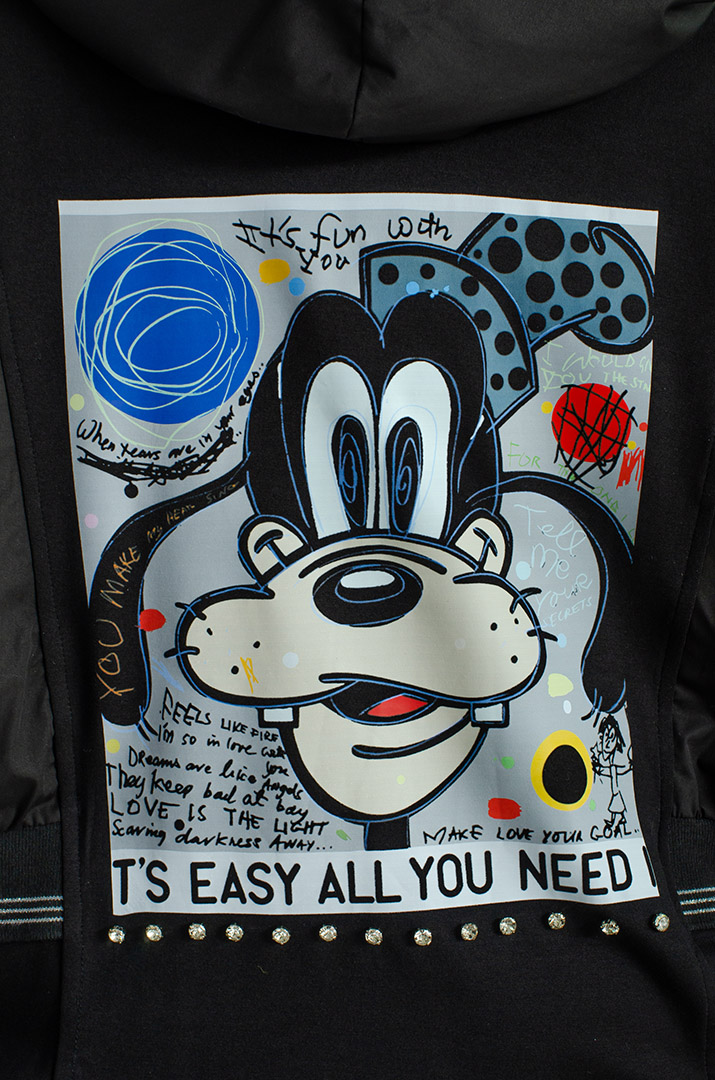 Чорний прогулянковий костюм з яскравим декором великих розмірів