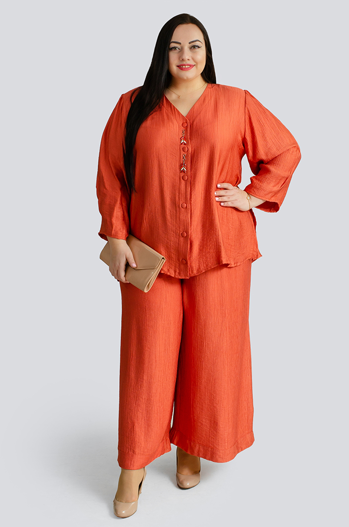 Костюм-брюки жатка з двома прикрасами великих розмірів