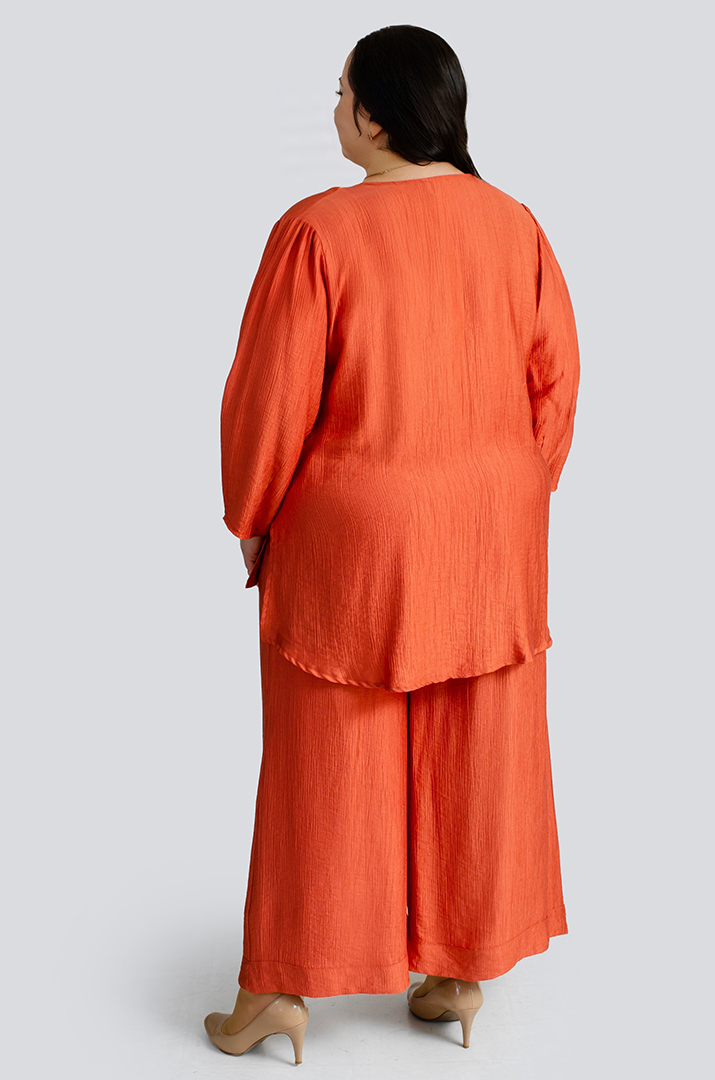 Костюм-брюки жатка з двома прикрасами великих розмірів