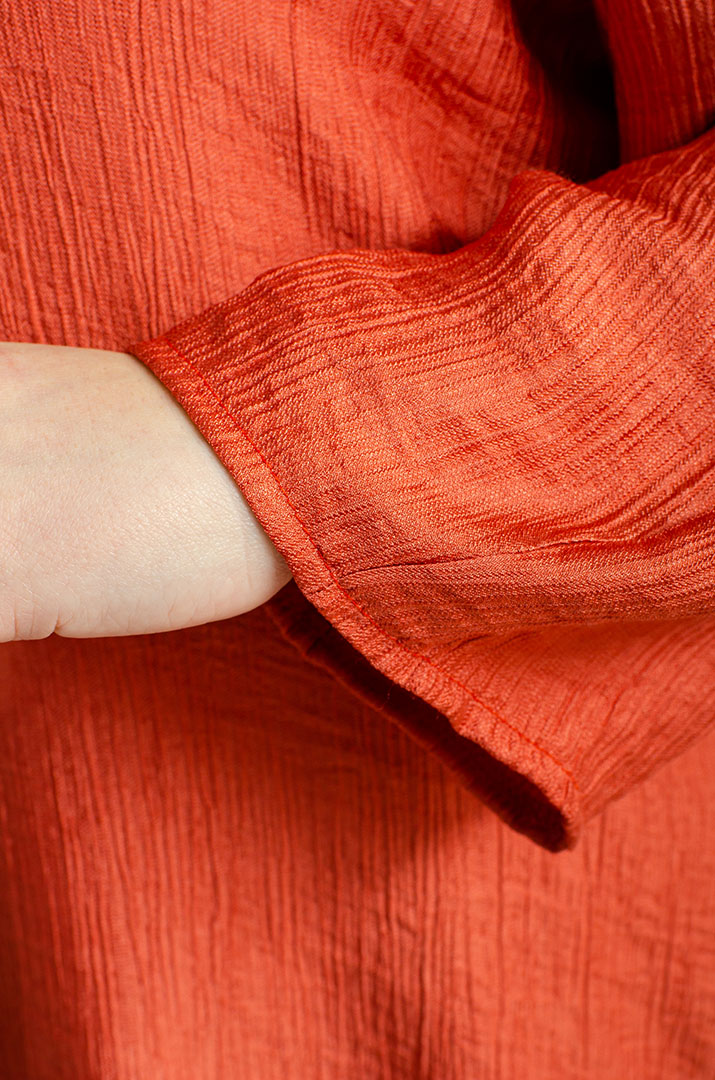 Костюм-брюки жатка з двома прикрасами великих розмірів