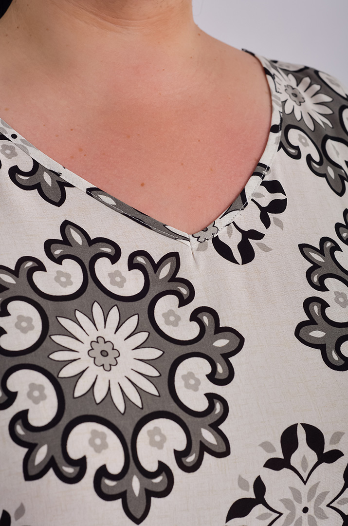 Прогулянковий костюм без застібки великих розмірів