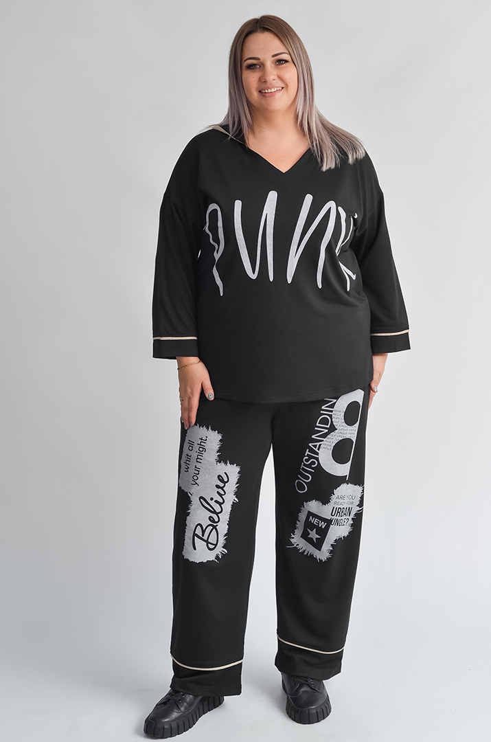 Прогулянковий костюм чорний з кремовими акцентами великих розмірів