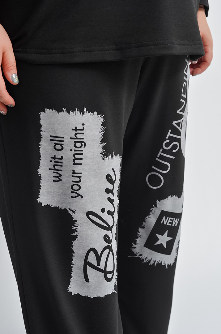 Прогулянковий костюм чорний з кремовими акцентами великих розмірів