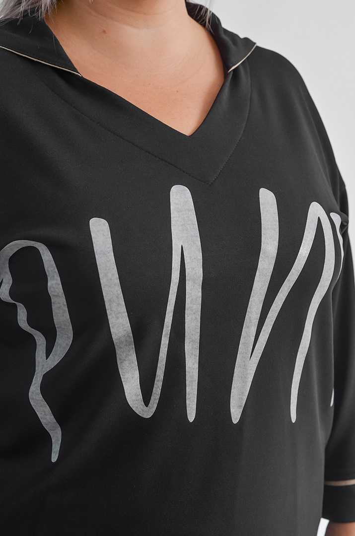 Прогулянковий костюм чорний з кремовими акцентами великих розмірів