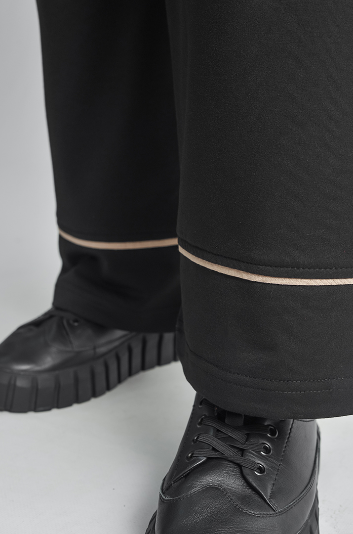 Прогулянковий костюм чорний з кремовими акцентами великих розмірів