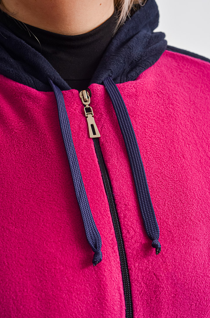 Прогулянковий костюм з яскравою кофтою на блискавці великих розмірів