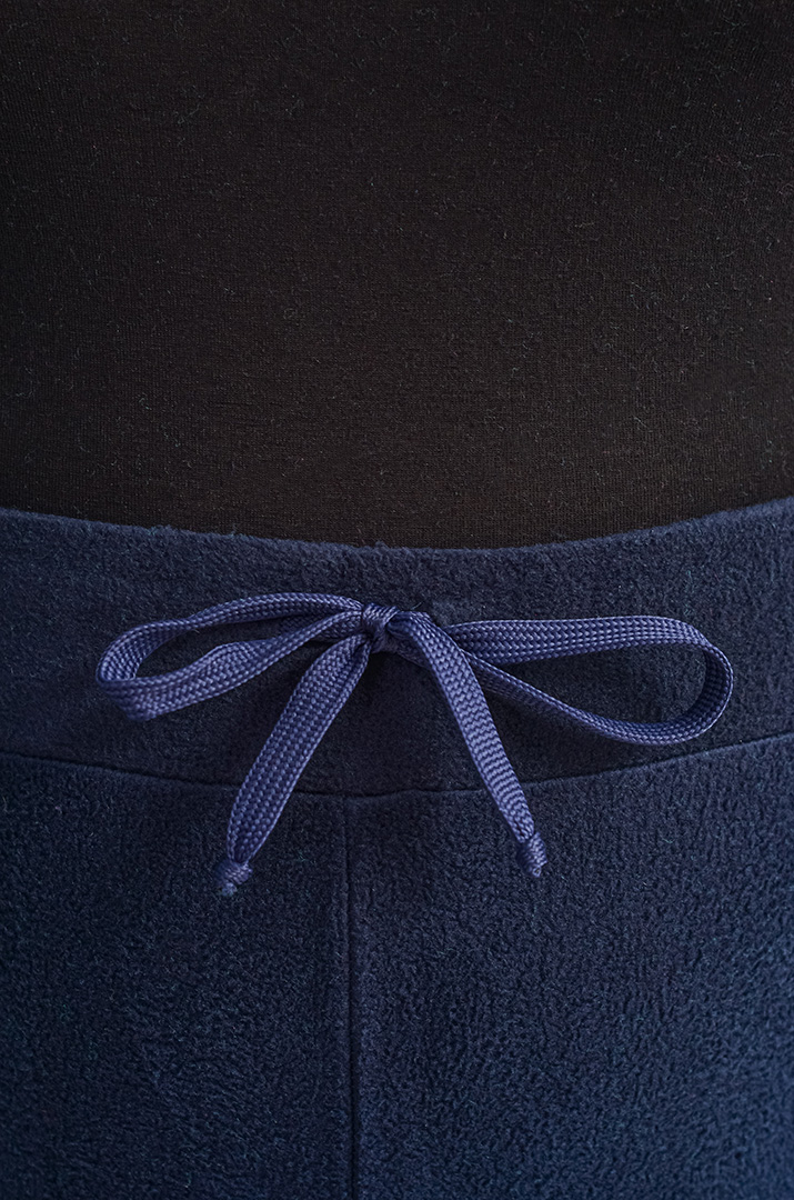 Прогулянковий костюм з яскравою кофтою на блискавці великих розмірів