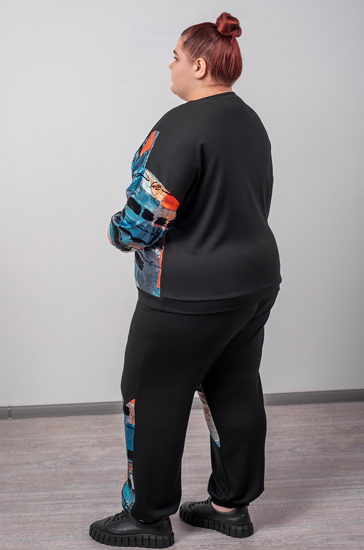 Прогулянковий костюм з асиметричним графічним дизайном великих розмірів