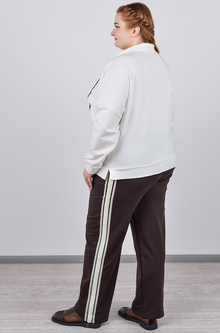 Прогулянковий костюм з гіпюровими вставками та з бусинками великих розмірів