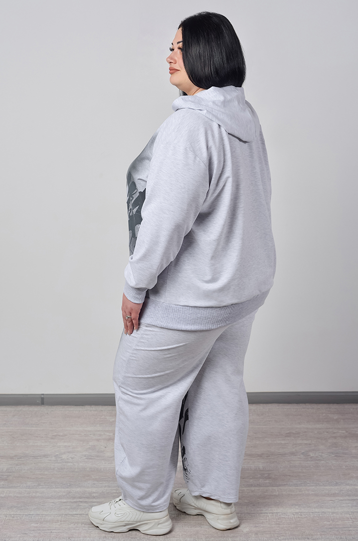 Прогулочный костюм с застежкой с графическим акцентом больших размеров