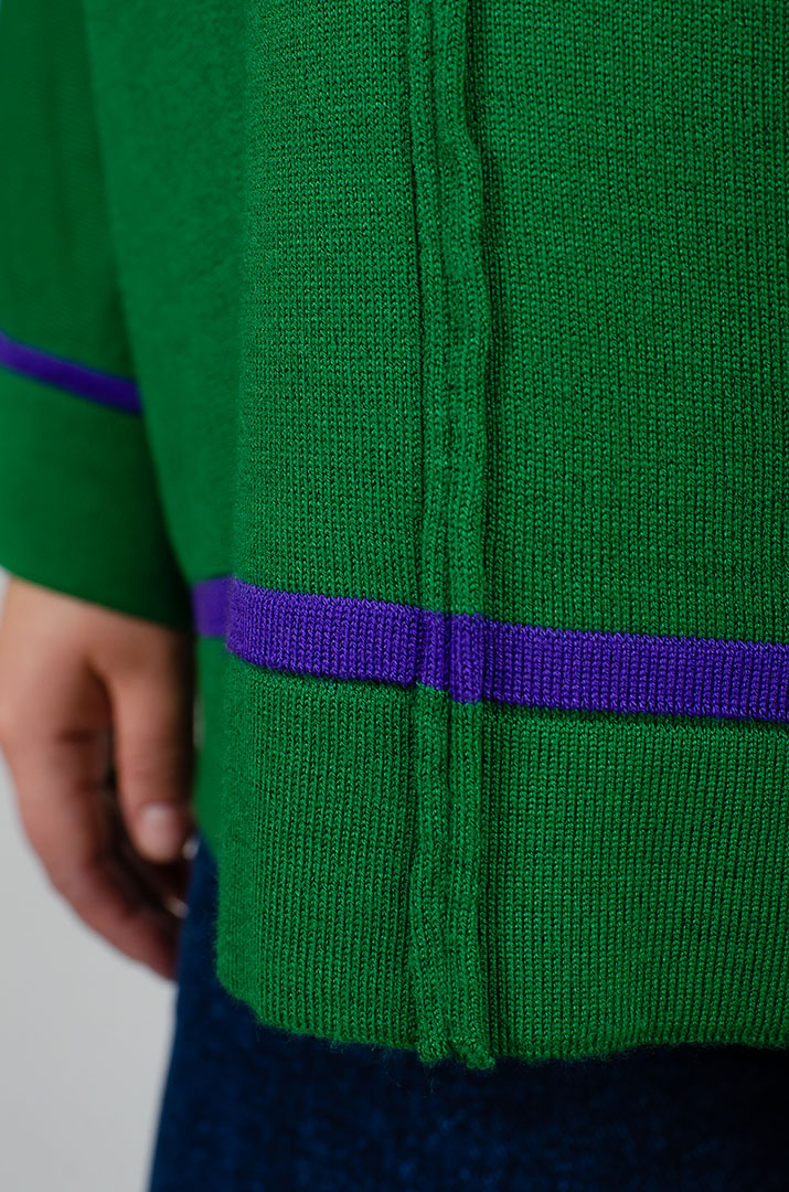 Пуловер в'язаний з кишенями великих розмірів