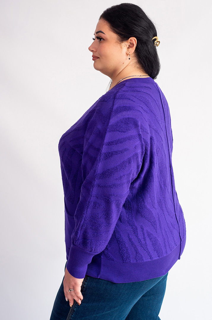Пуловер з фактурним візерунком і накладними кишенями великих розмірів