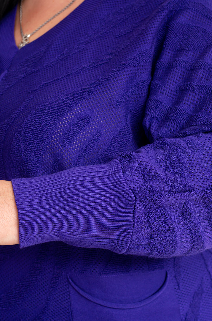 Пуловер з фактурним візерунком і накладними кишенями великих розмірів