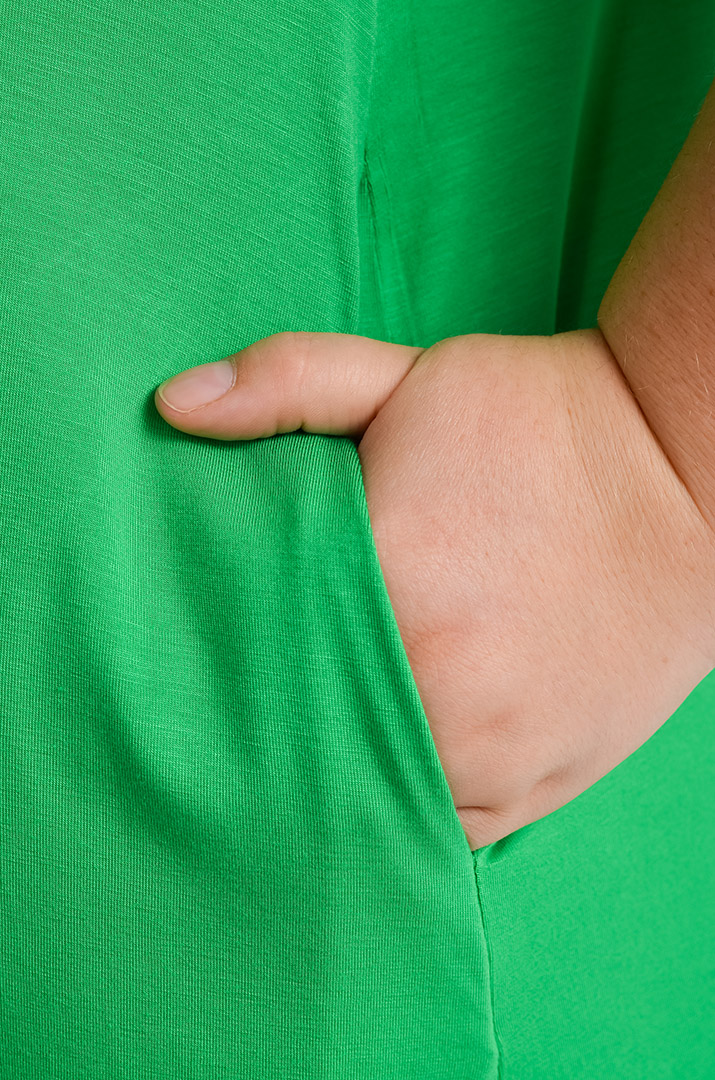 Сарафан-платье макси с цветочным декором на воротнике больших размеров