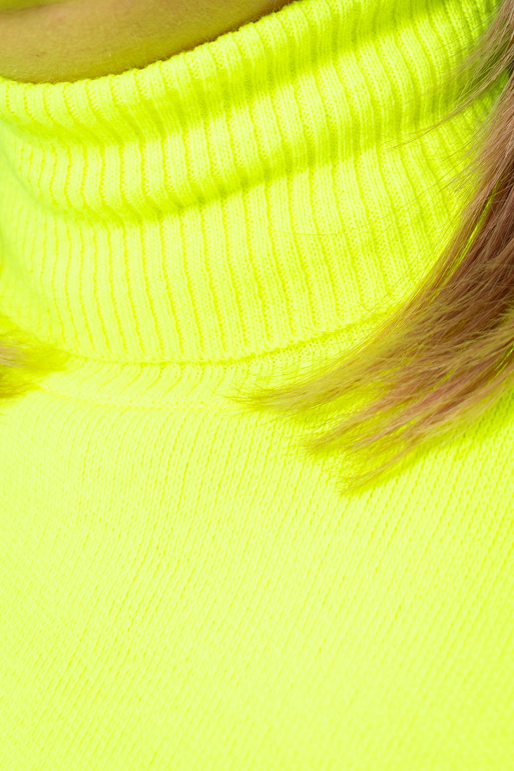 Светр короткий під горло супер батал