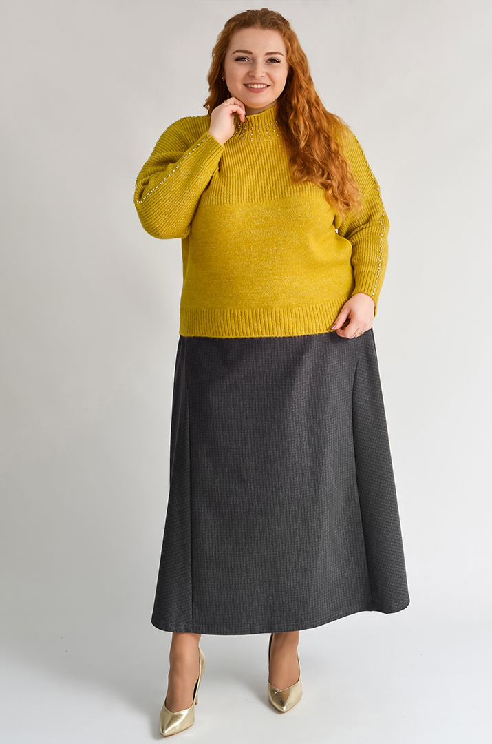 Светр з фактурною в’язкою та декором з намистим великих розмірів