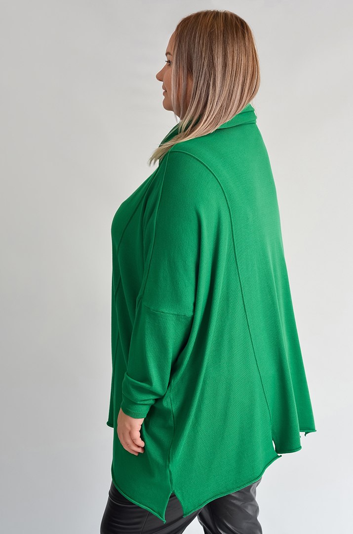 Светр довгий з декоративними швами великих розмірів