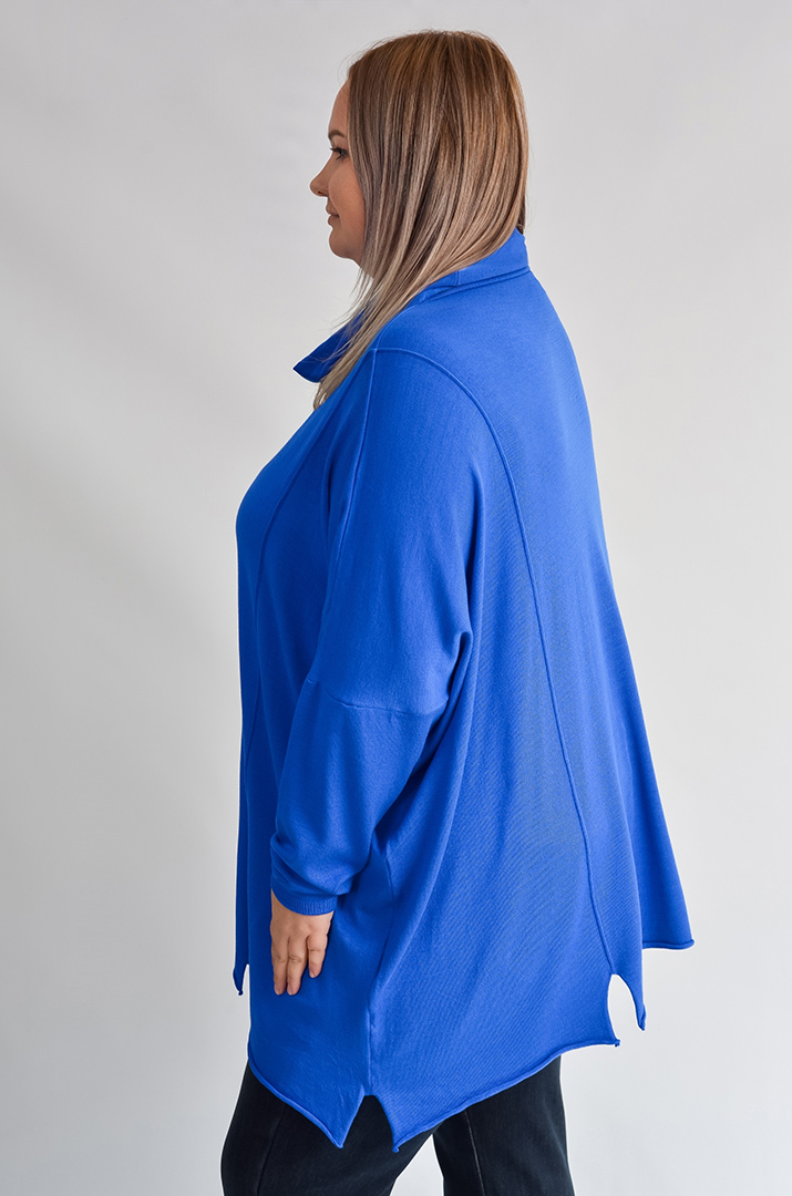 Светр довгий з декоративними швами великих розмірів