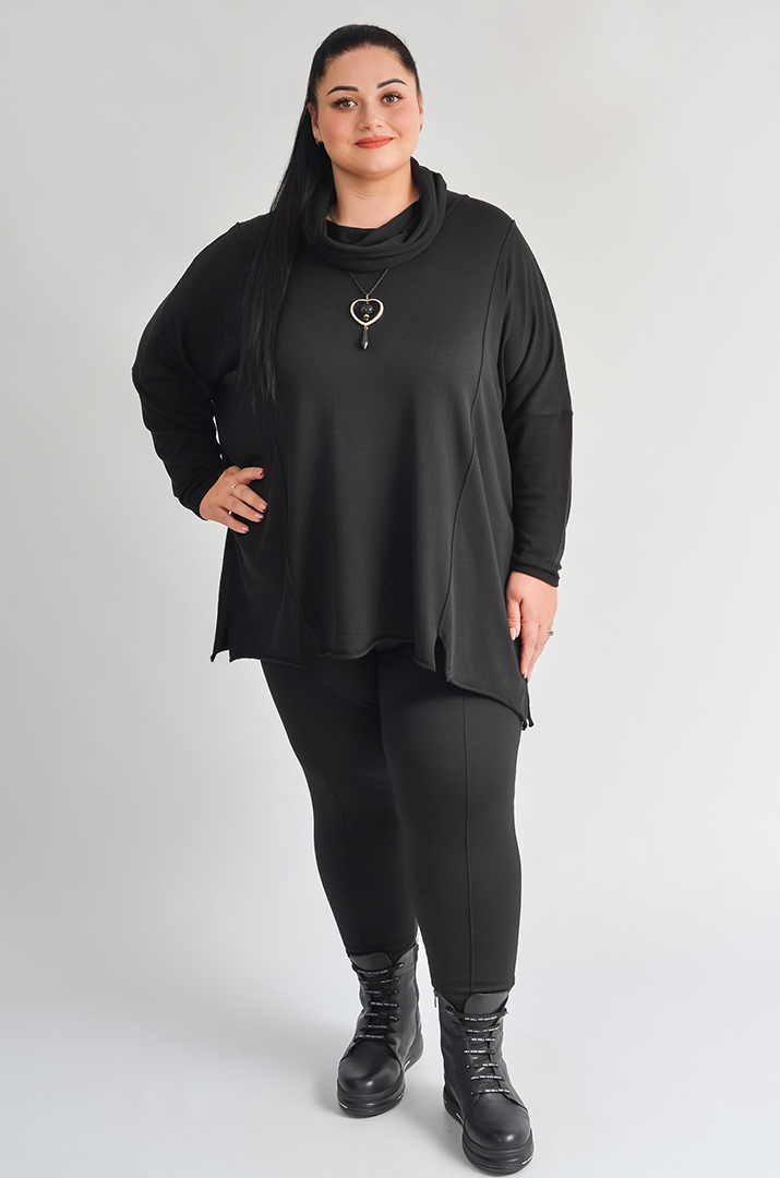 Светр довгий з декоративними швами великих розмірів