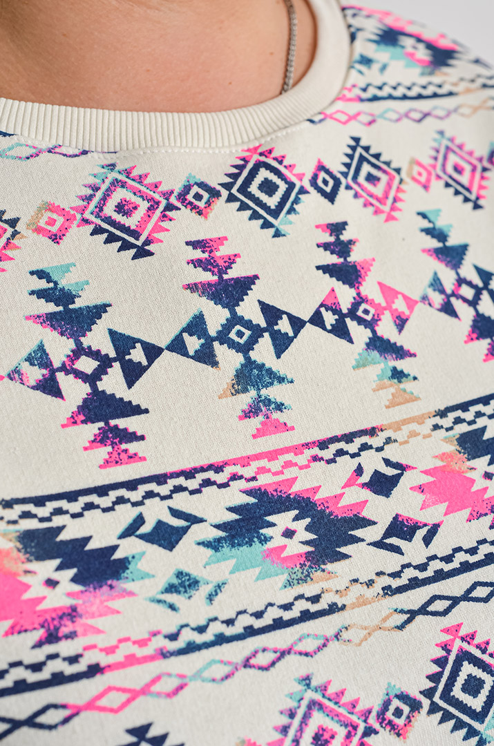 Світшот на флісі з яскравим принтом великих розмірів